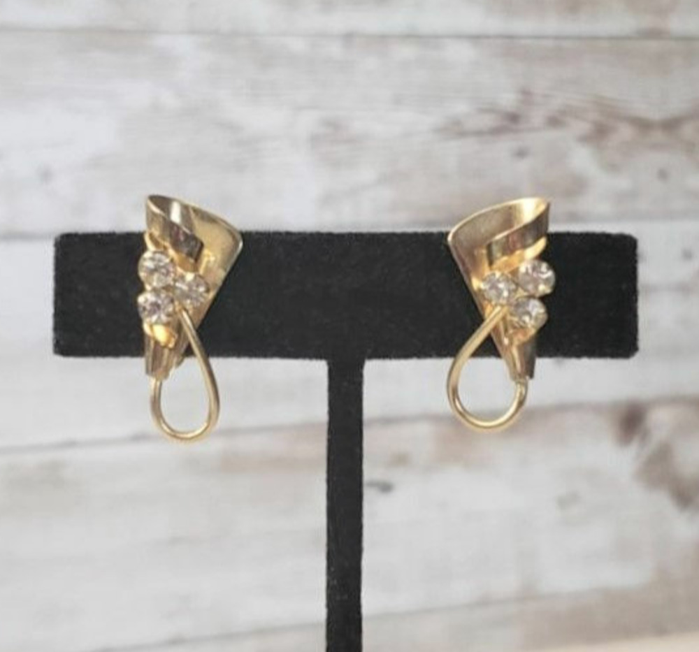 Vintage Screw On / Screw Back Earrings Fancy Gold Tone with Clear Gem Trio